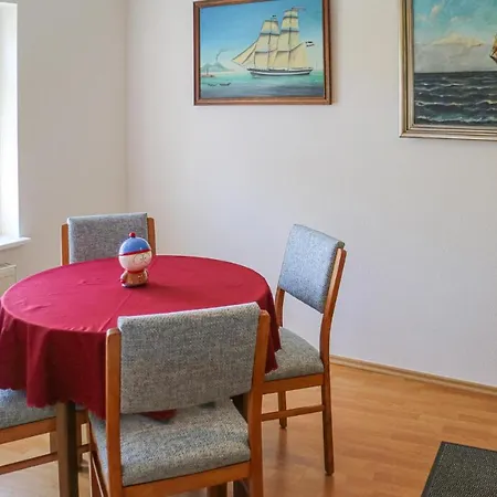Beautiful In Warnemuende With Kitchen 로스토크