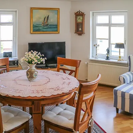 Beautiful In Warnemuende With Kitchen 아파트 *
